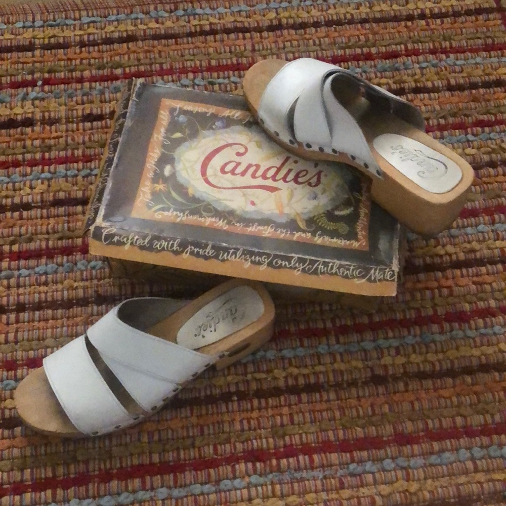 Cute vintage Candies slip on sandal